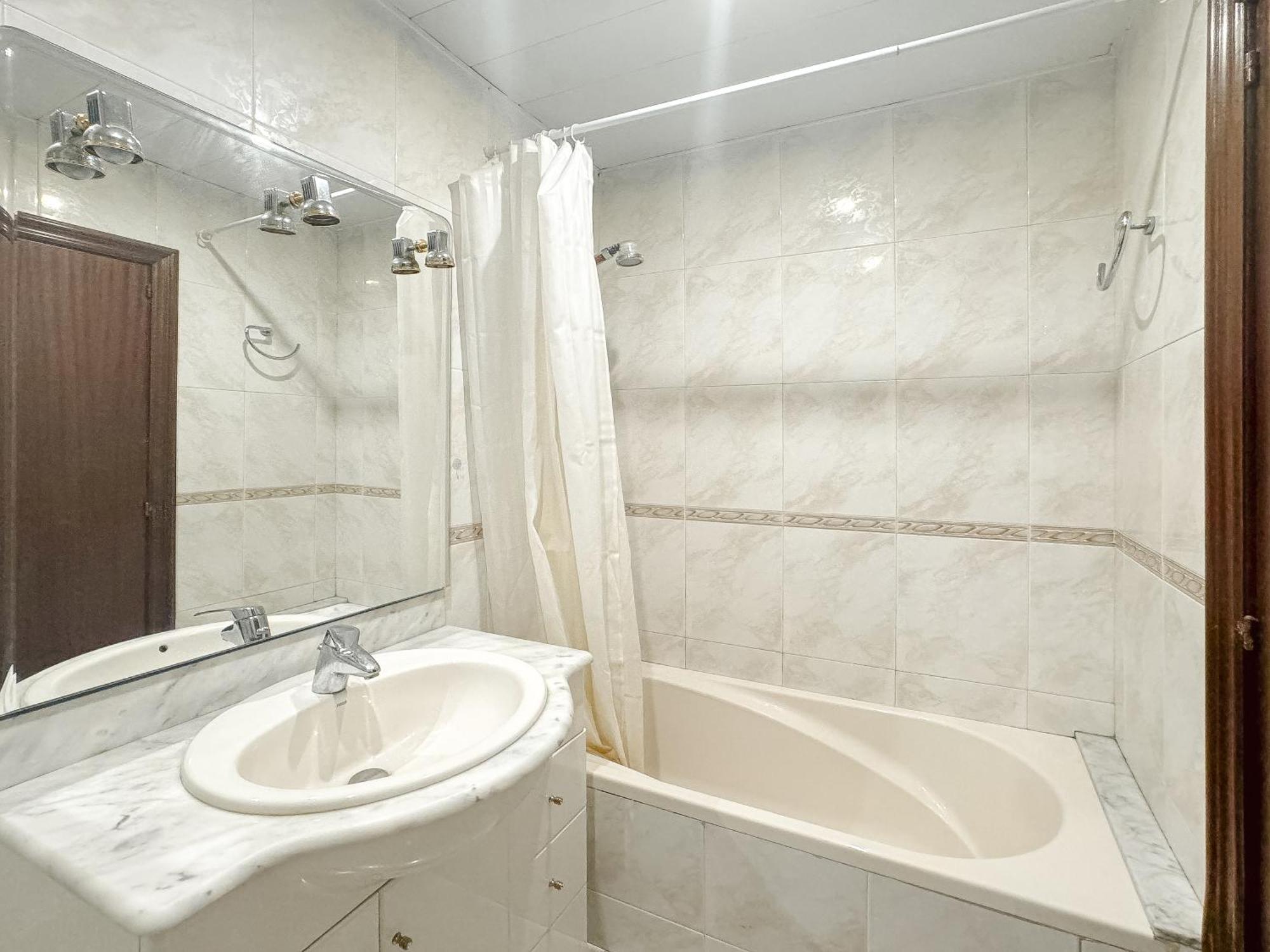 Charming Rooms In Shared Apartment Near Camp Nou Barcelona Exteriér fotografie